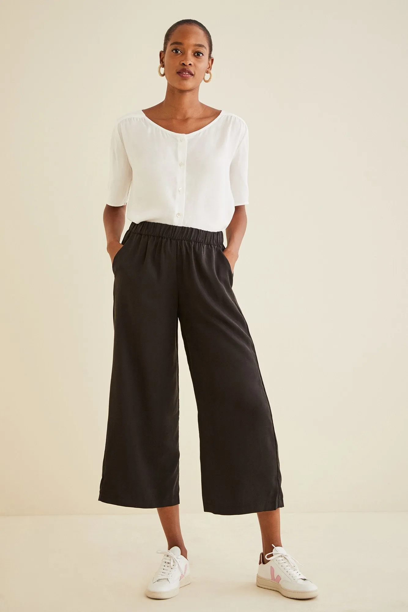 AMADI Wide Leg Crop Pant