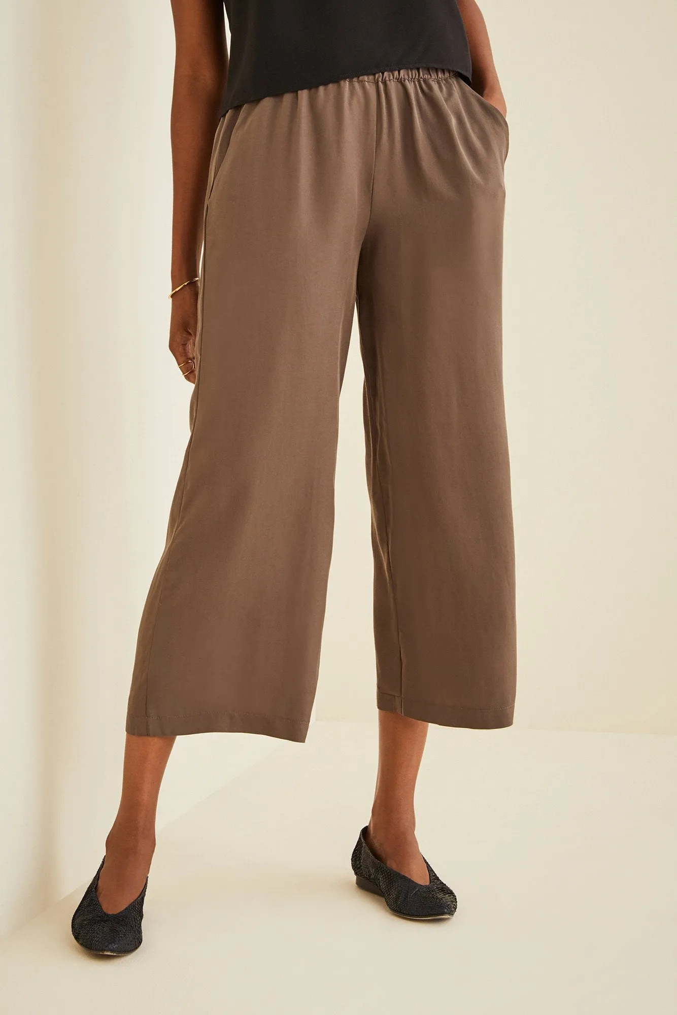 AMADI Wide Leg Crop Pant