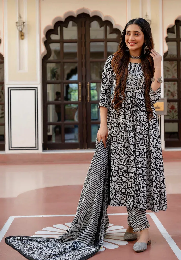 Black & White Viscose Printed & Embroidered Kurta Pant Set with Chanderi Cotton Dupatta