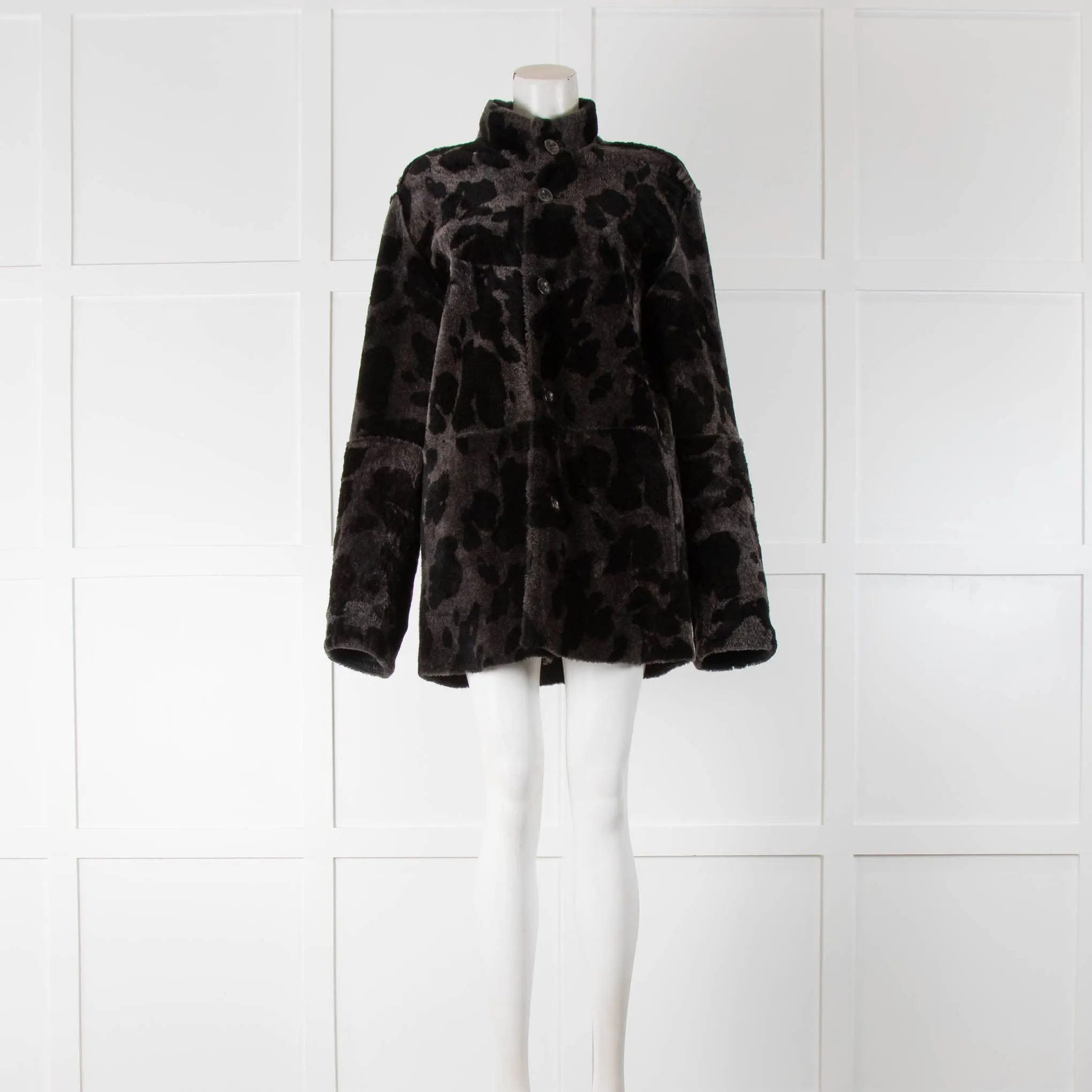 Cerruti 1881 Reversible Black Leopard Sheepskin