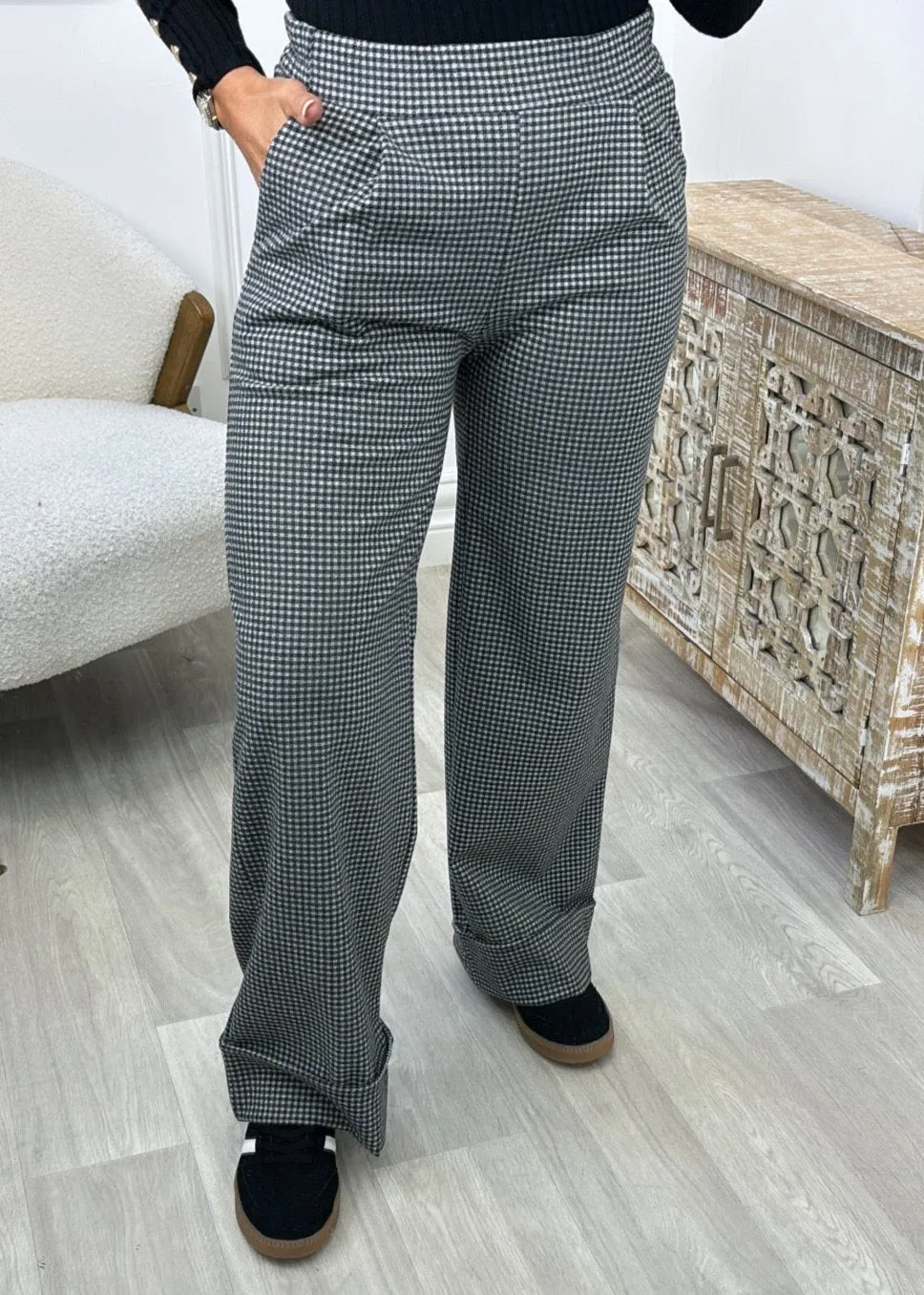 Izzy Check Print Wide Leg Trousers