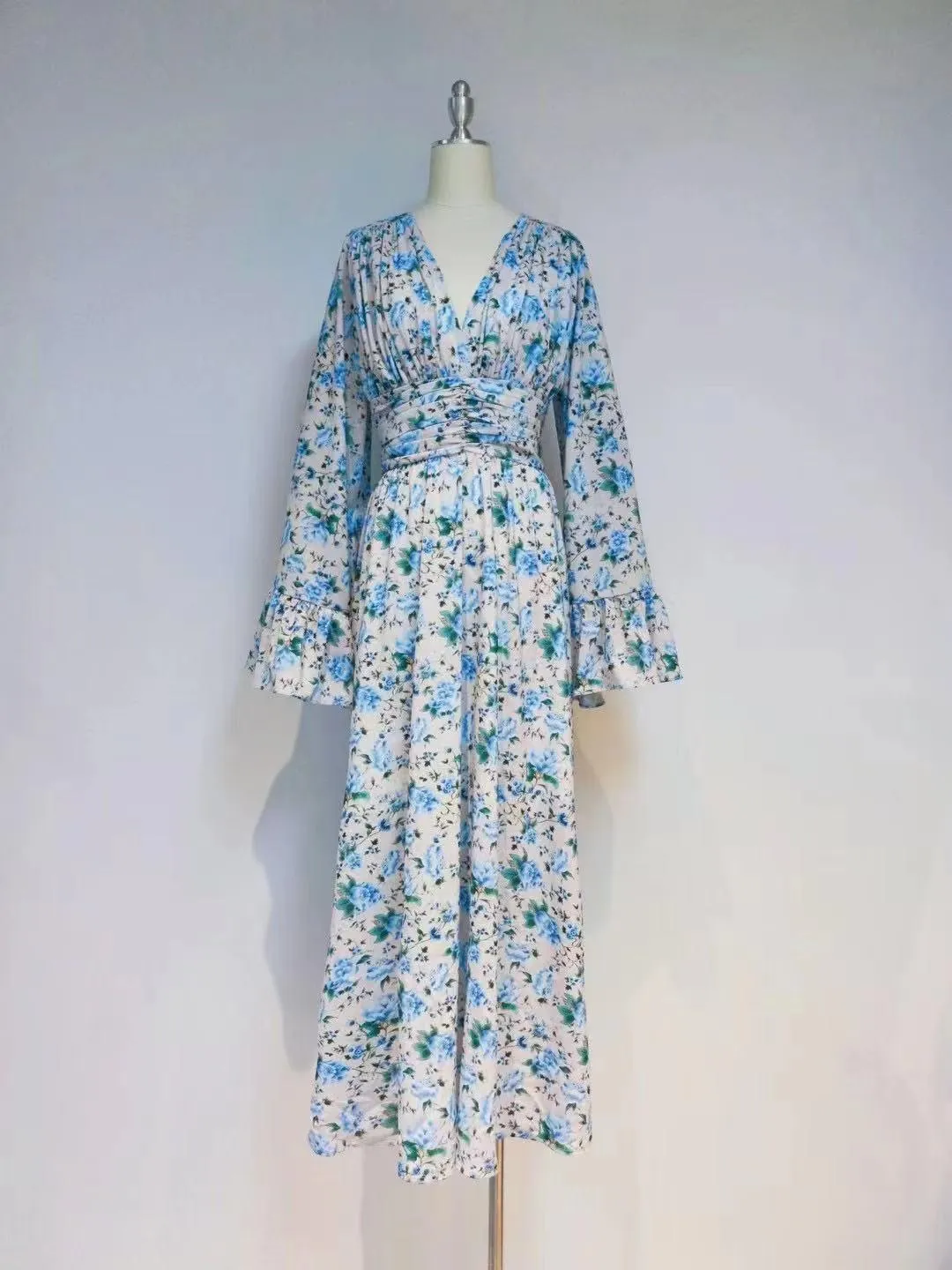 KittenAlarm - Jana Floral Maxi Dress