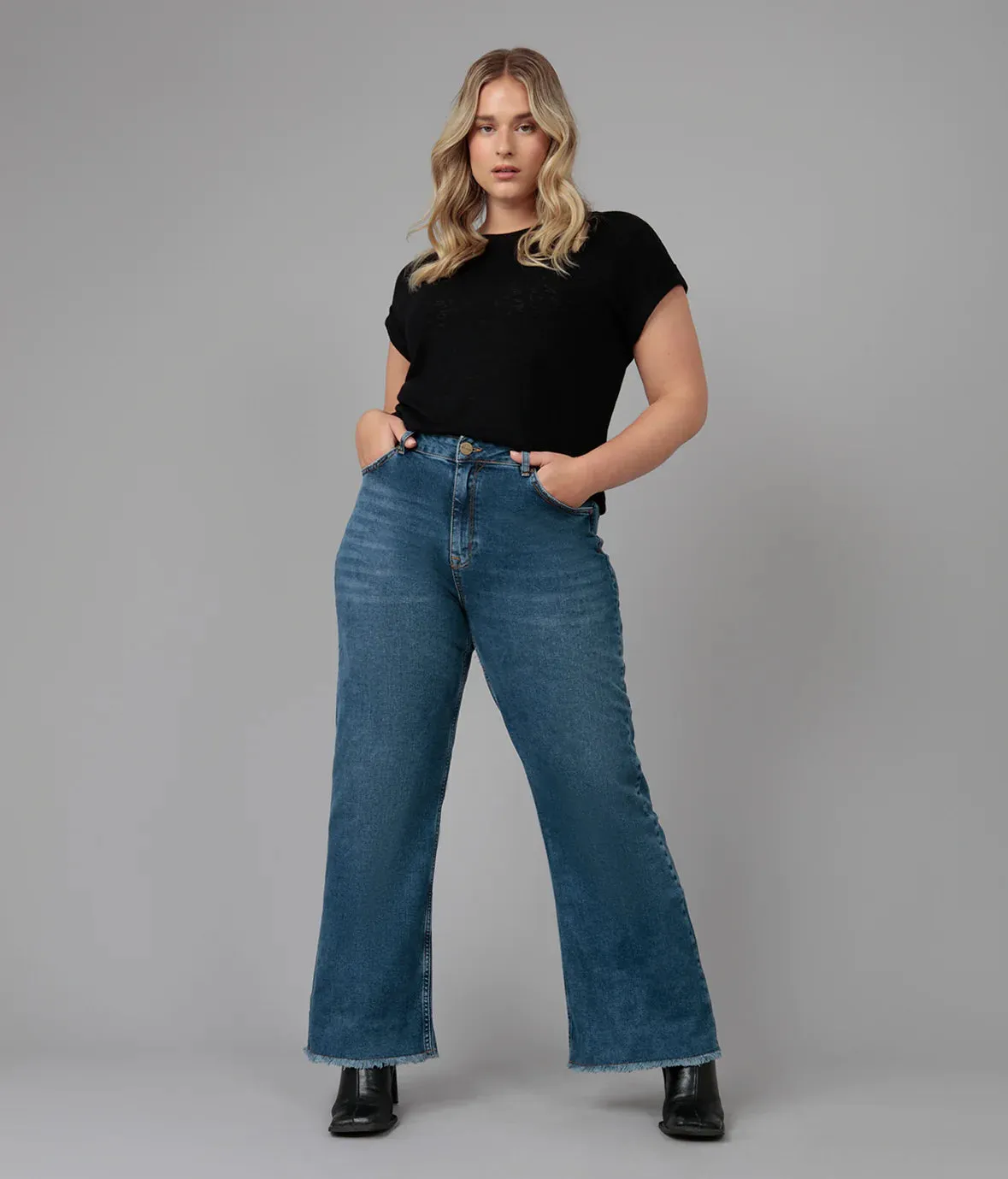 Milan Ultra High Rise Wide Leg Jeans - Dim Sky