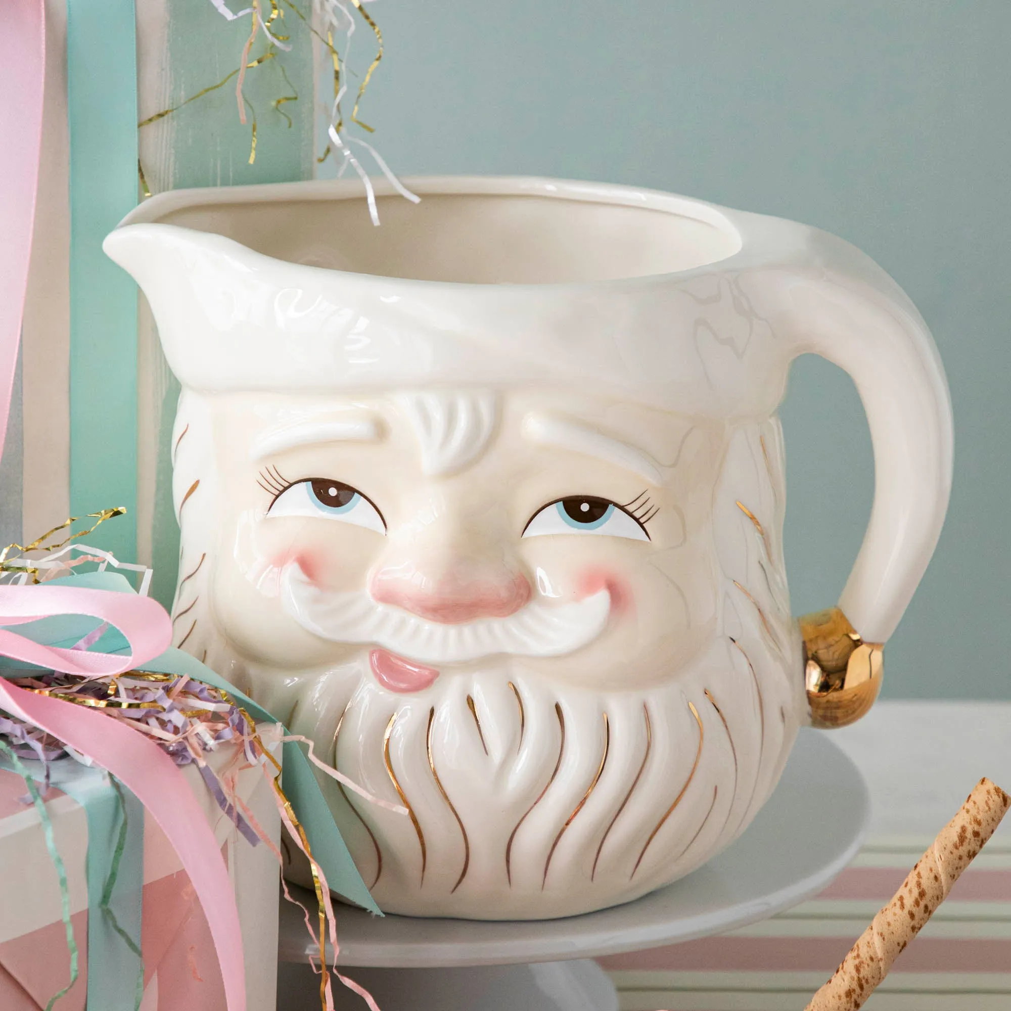 Papa Noel Pitcher