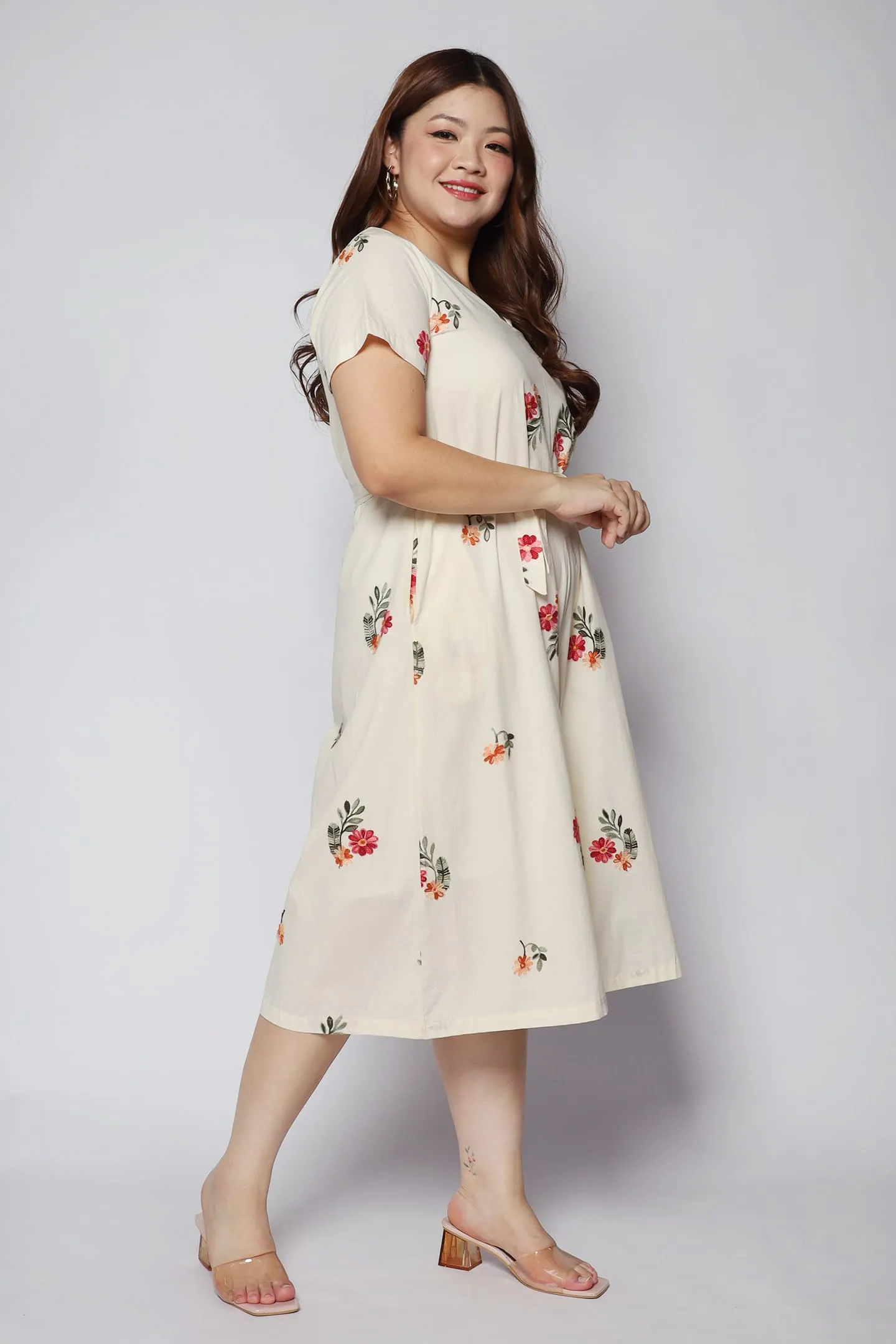 Shirokuro Jumpsuit in Floral Embroidery